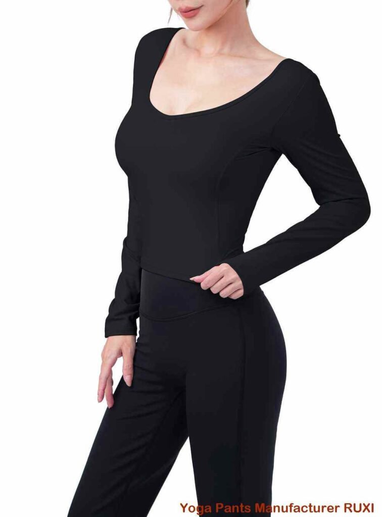 شورت جري نسائي مع جيوب بسحاب RUXI