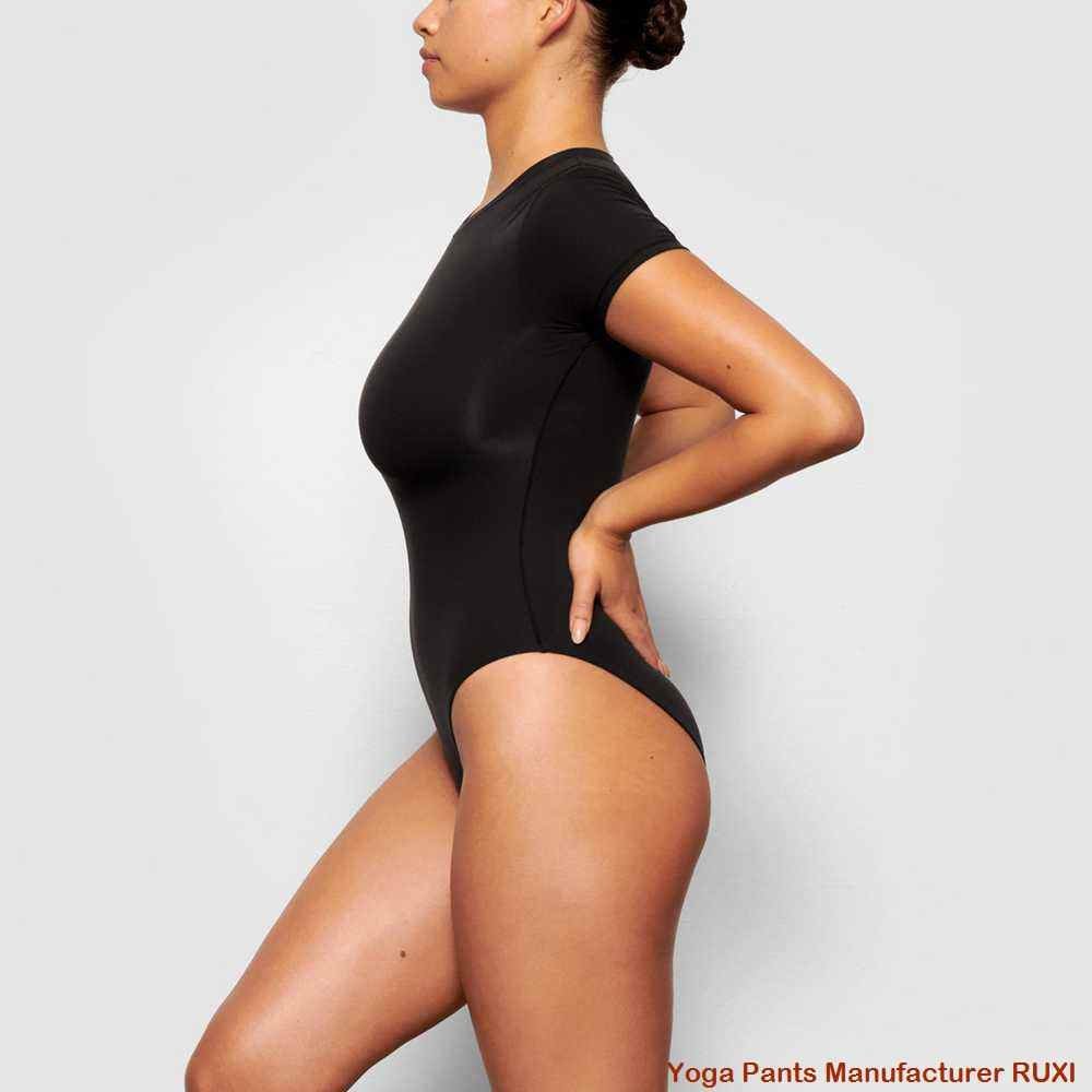 افضل ملابس اليوجا RUXI sd516